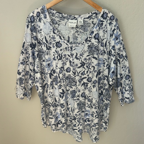RACHEL ZOE 100% Linen Floral Knit Tunic Tee V-Neck Top 3/4 Sleeves Blue White - Picture 11 of 16